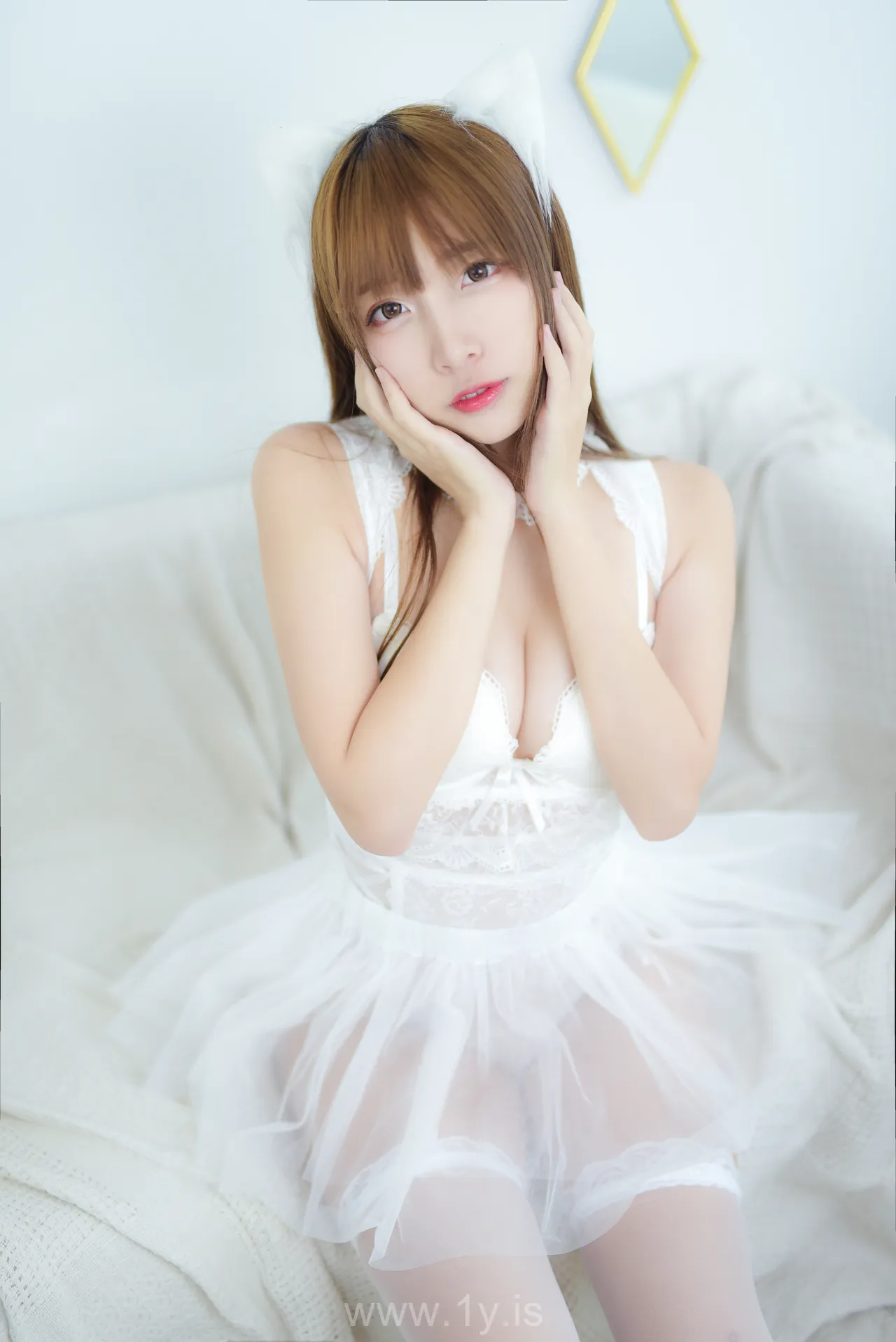 Nisa（二佐） Vol.043 Pretty Chinese Teen 私房白婚纱