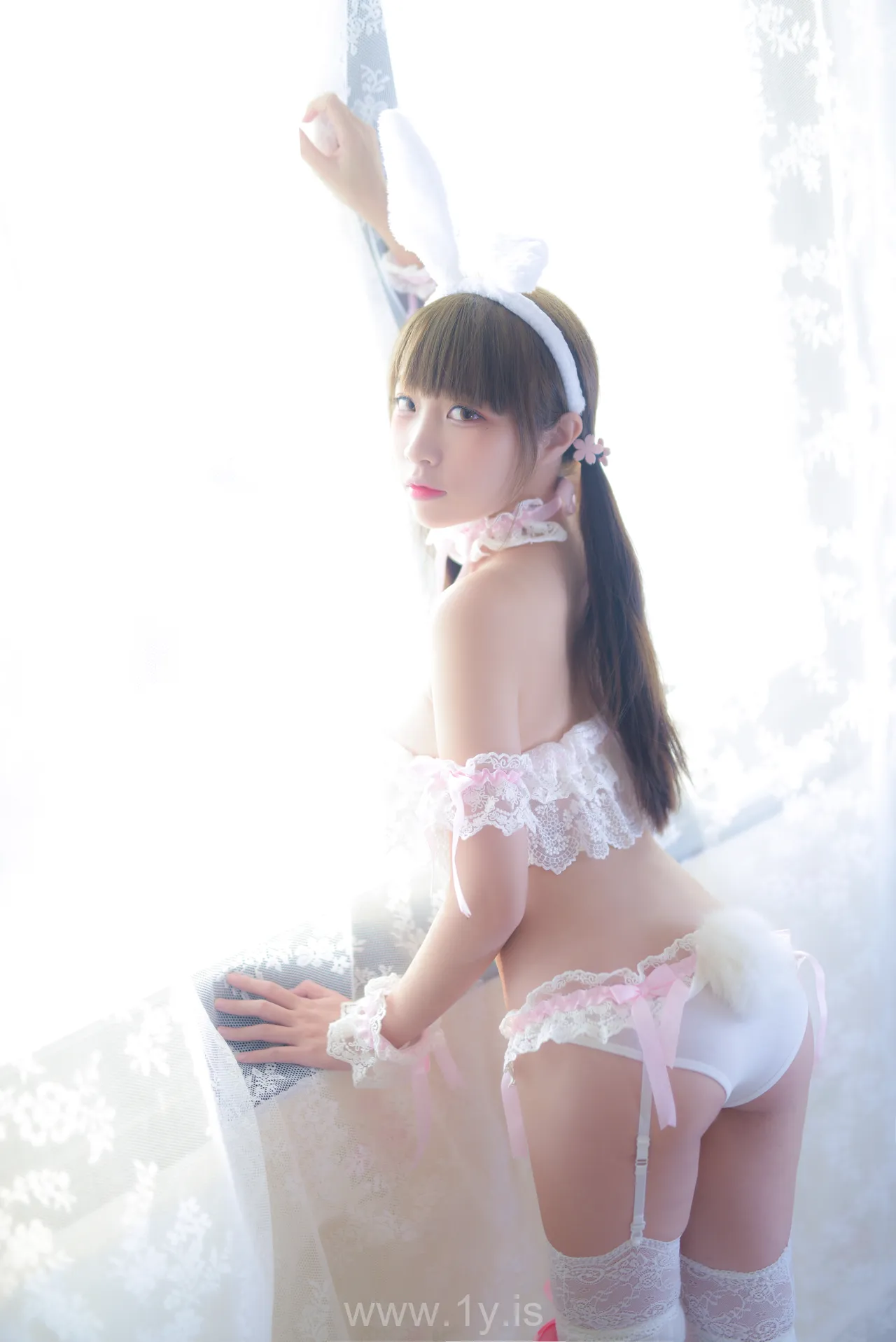 Nisa（二佐） Vol.06 Gorgeous & Cute Chinese Goddess 粉白内衣