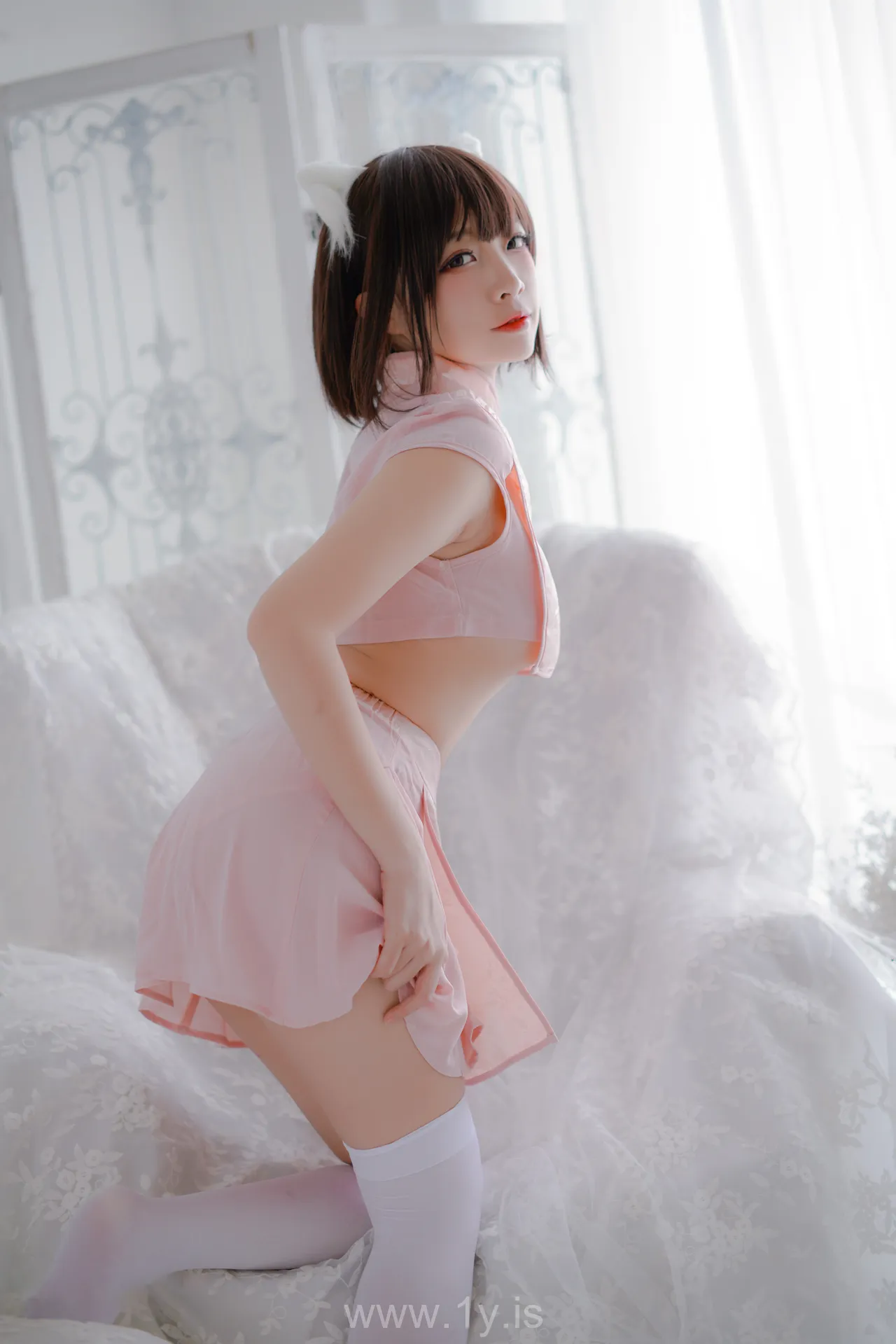 Nisa（二佐） Vol.07 Appealing & Quiet Chinese Chick 粉旗袍