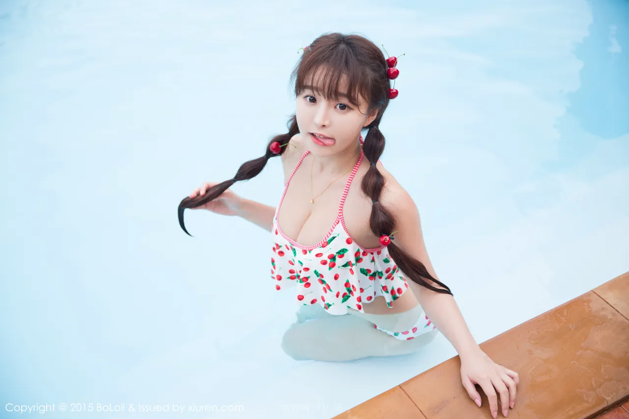 Bololi(菠萝社) Vol.001柳侑绮Sevenbaby Pretty & Graceful Chinese Goddess 柳侑绮Sevenbaby