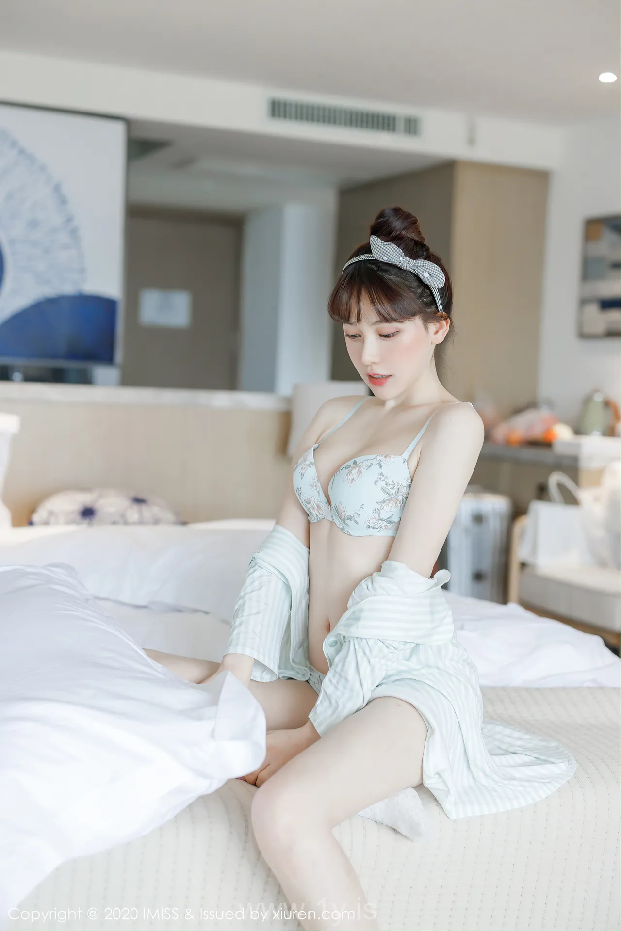 IMISS  NO.481 Delightful Chinese Hottie Lynn刘奕宁