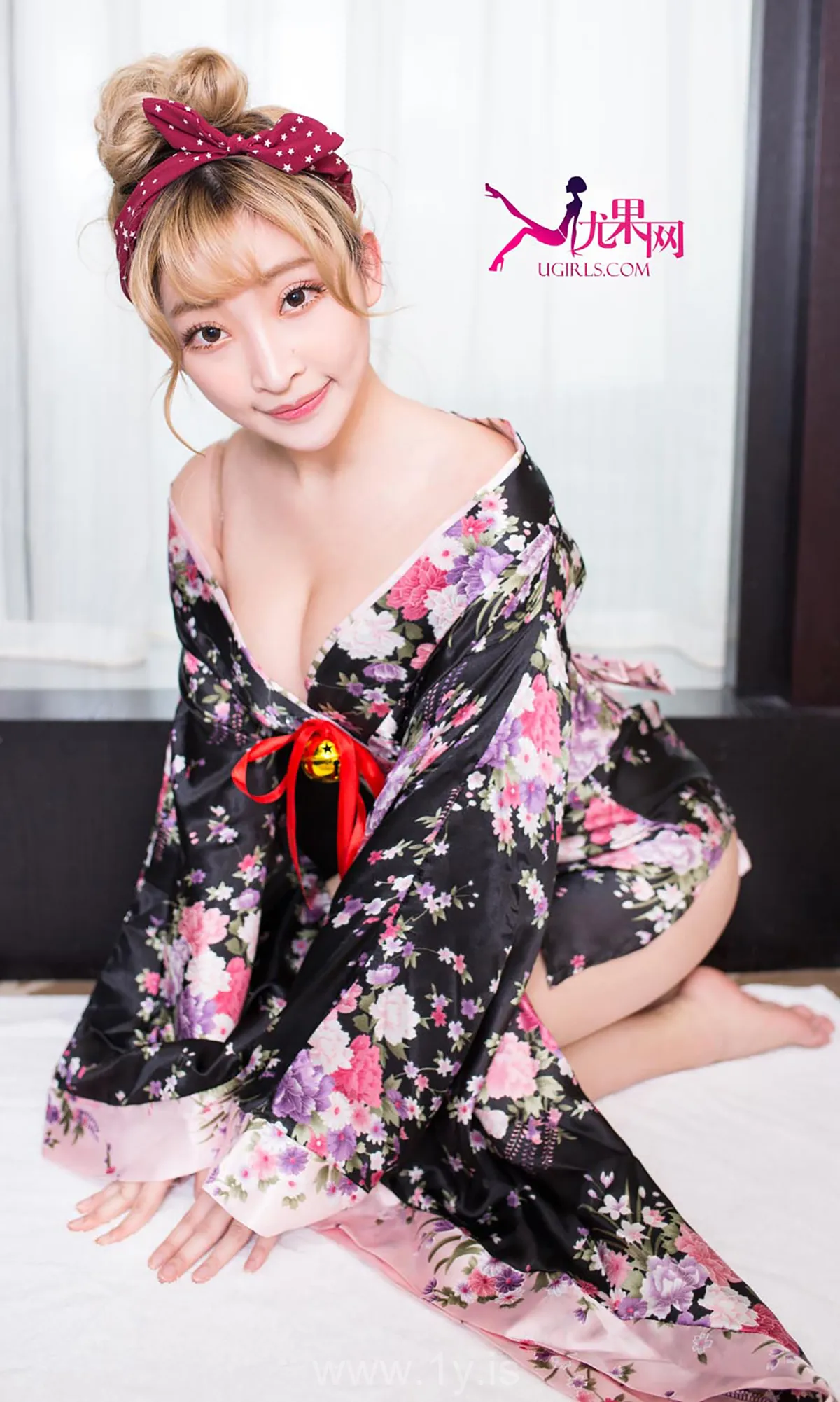 UGIRLS NO.185 Pretty & Well-developed Chinese Angel 小君酱