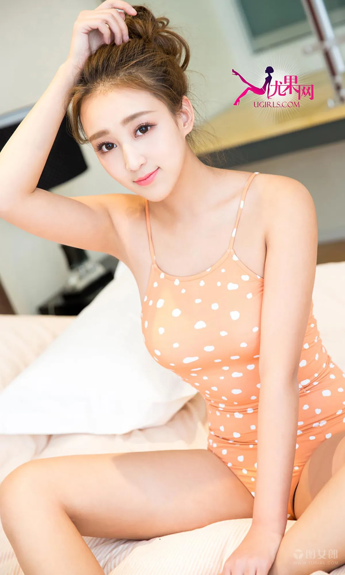 UGIRLS NO.318 Gorgeous & Stunning Chinese Teen 诗琪蜜糖教主纯情篇