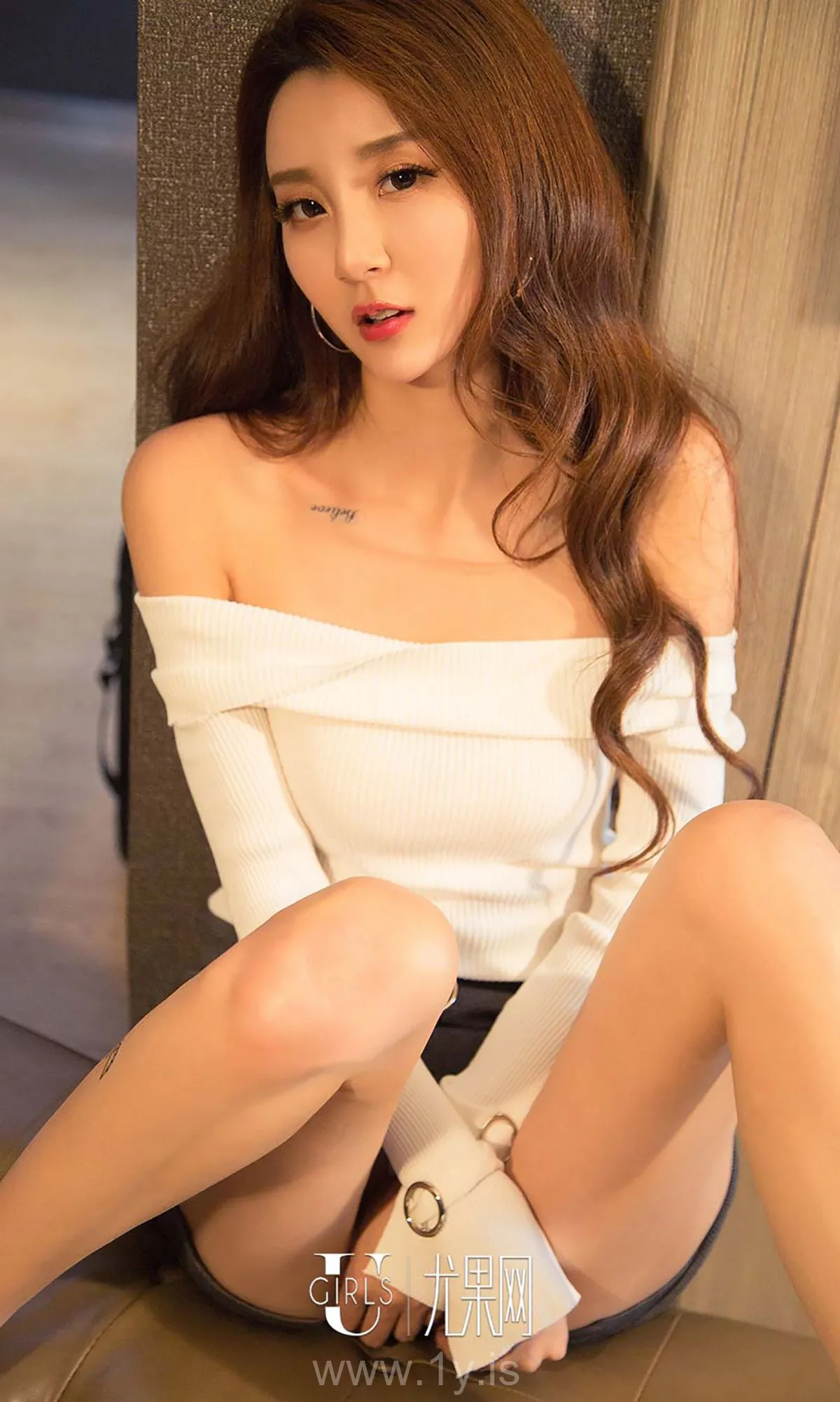 UGIRLS NO.560 Pretty & Good-looking Chinese Chick 赵琳儿_玉环