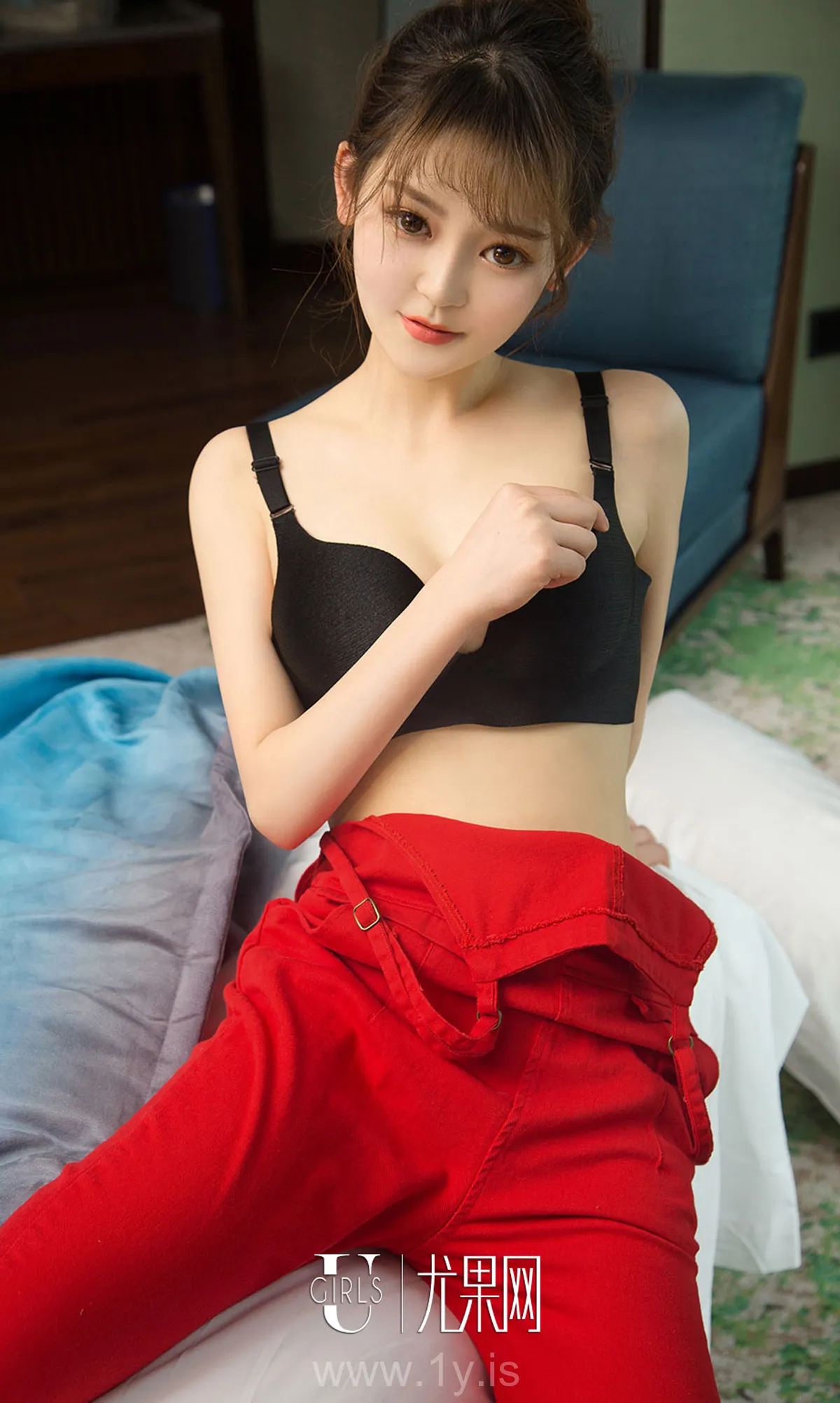 UGIRLS NO.1067 Hot & Well-developed Chinese Women 春日特典