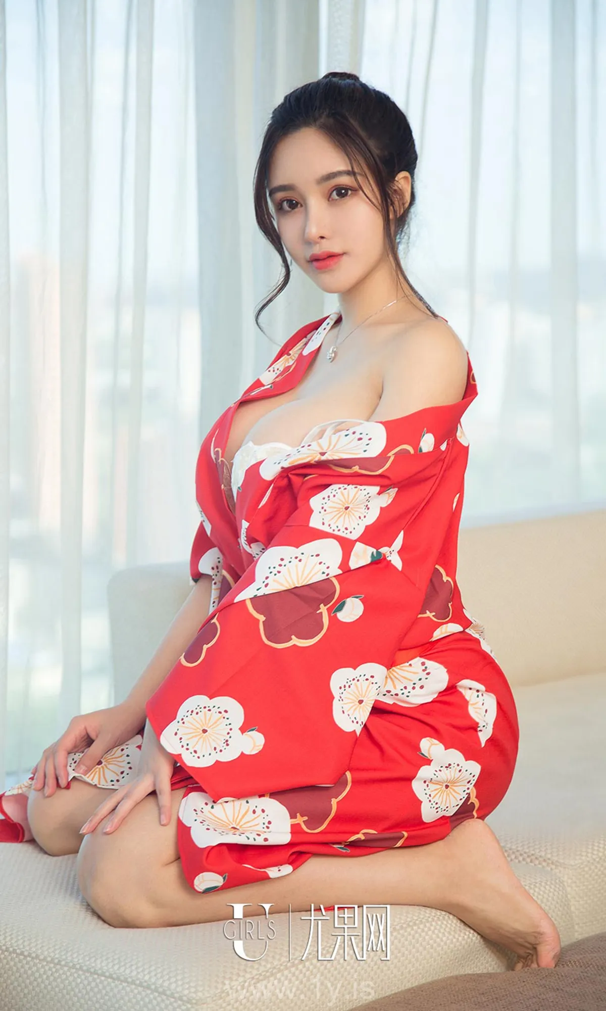 UGIRLS NO.1350 Sexy & Knockout Chinese Girl 珍珠小姐金梓馨