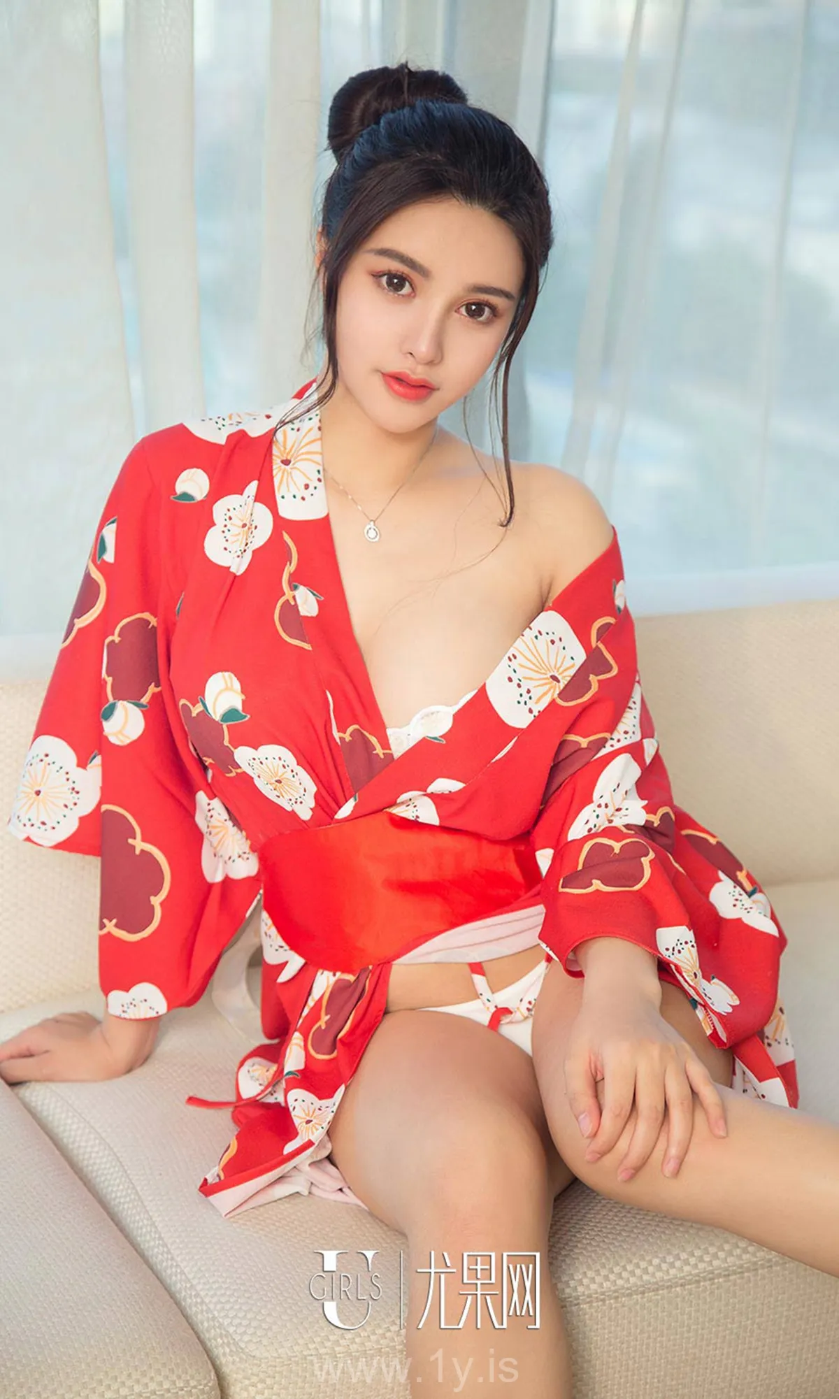 UGIRLS NO.1350 Sexy & Knockout Chinese Girl 珍珠小姐金梓馨