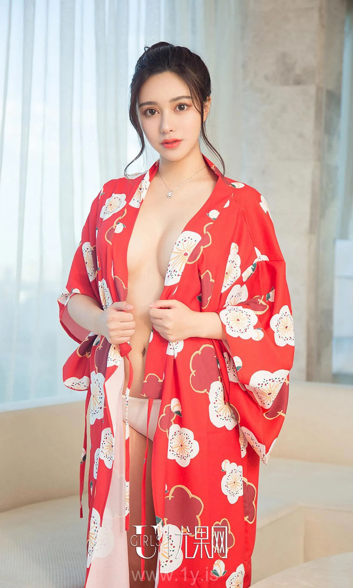 UGIRLS NO.1350 Sexy & Knockout Chinese Girl 珍珠小姐金梓馨