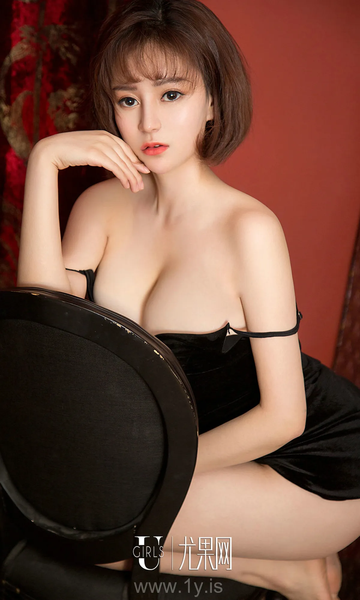 UGIRLS NO.1404 Elegant Chinese Women 小热巴小艺