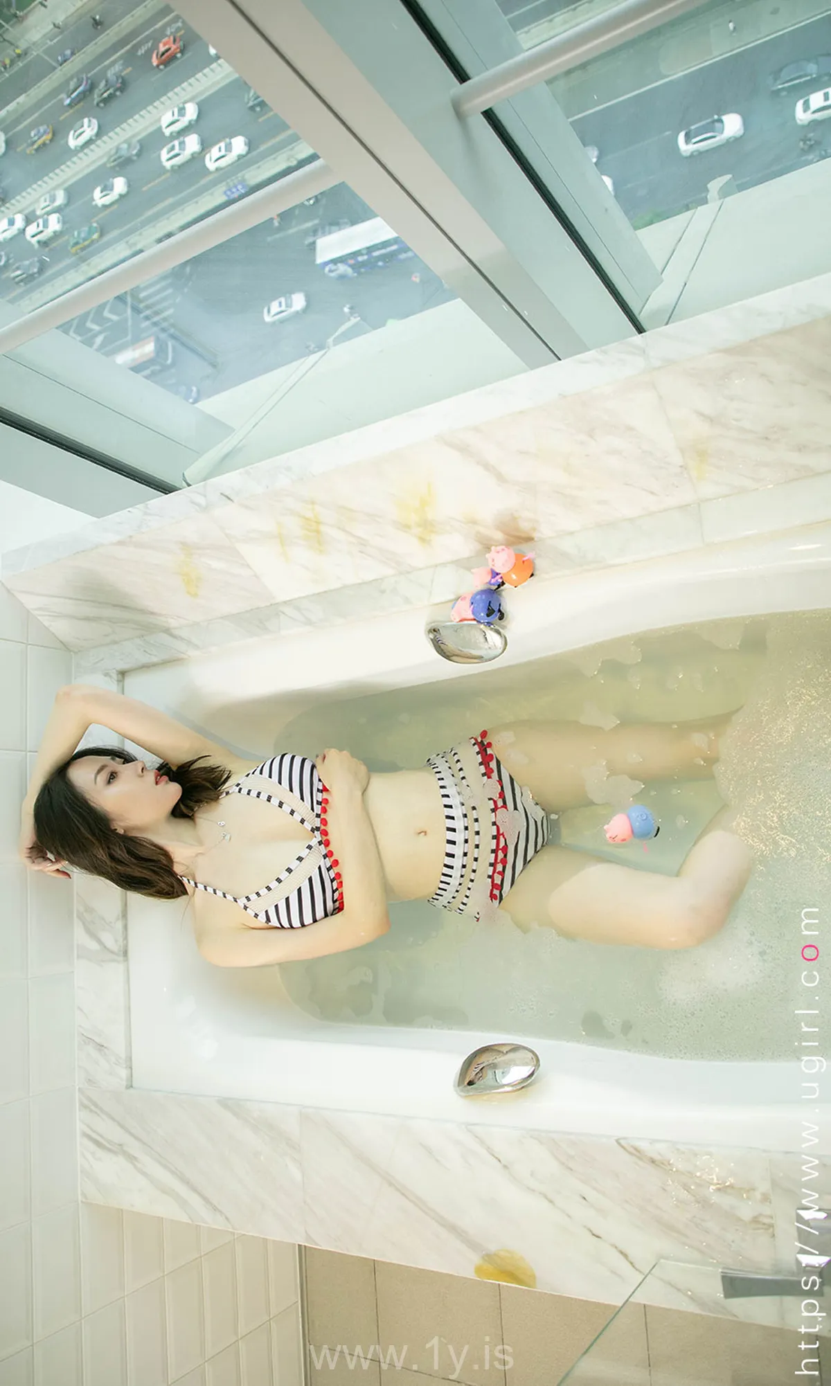 UGIRLS NO.1726 Hot Chinese Angel 涟漪梦心玥