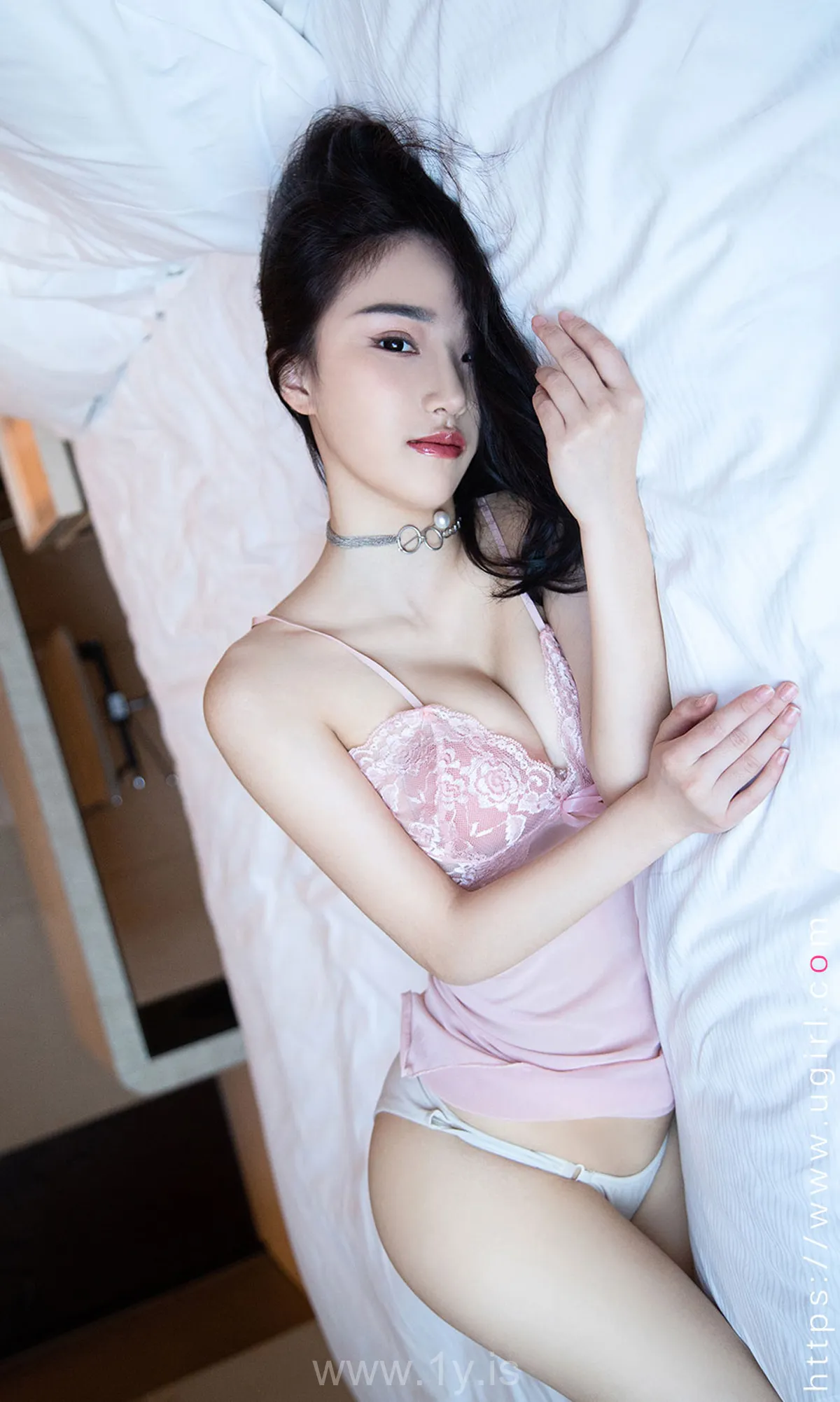 UGIRLS NO.2132 Lively & Well Done Chinese Angel 西门小玉粉红新月