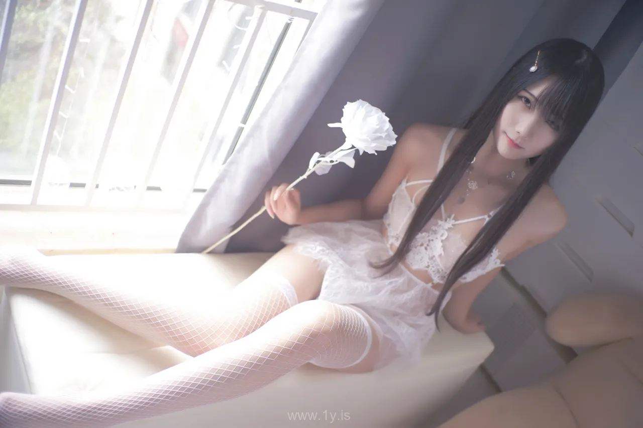 晓美妈 Vol.001 白玫瑰