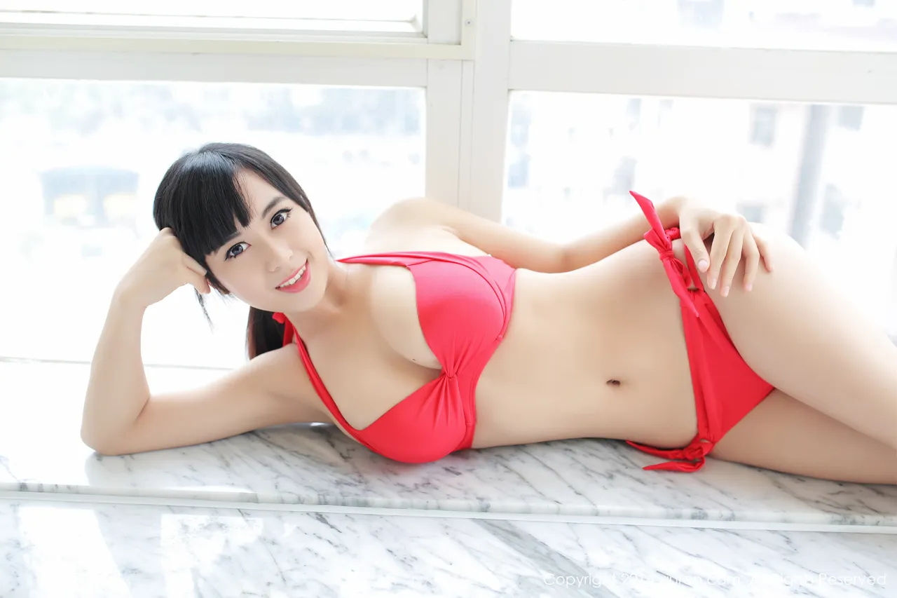 XIUREN(秀人网) NO.114 Lovely & Refined Homebody Girl 黄可christine