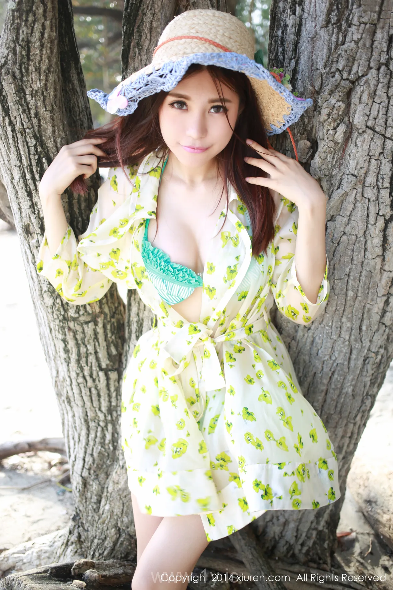 XIUREN(秀人网) NO.190 Well-developed & Decent Model 绮里嘉ula