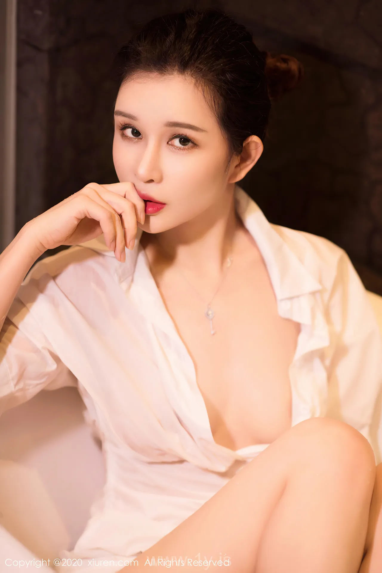 XIUREN(秀人网) NO.2684 Quiet & Fancy Chinese Hottie 张雨萌