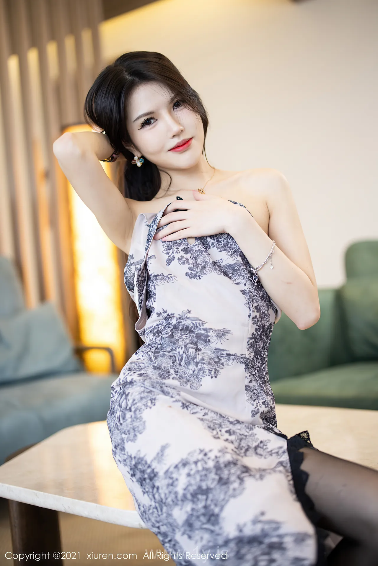 XIUREN(秀人网) NO.3887 Nice-looking Chinese Women 媛媛酱belle