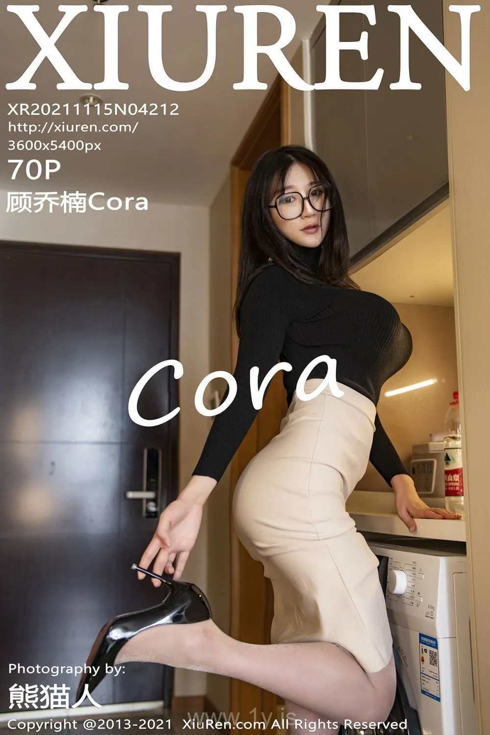 XIUREN(秀人网) NO.4212 Lively & Classy Chinese Chick 顾乔楠Cora