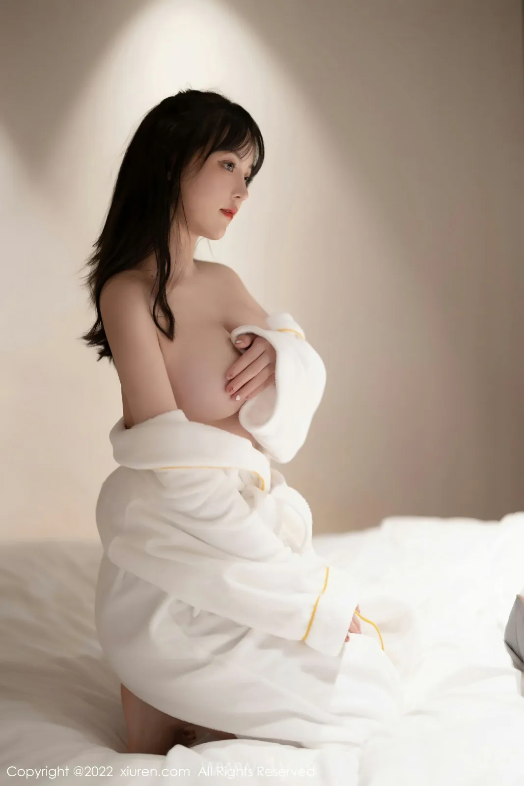 XIUREN(秀人网) NO.5122 Attractive & Refined Asian Babe 豆瓣酱