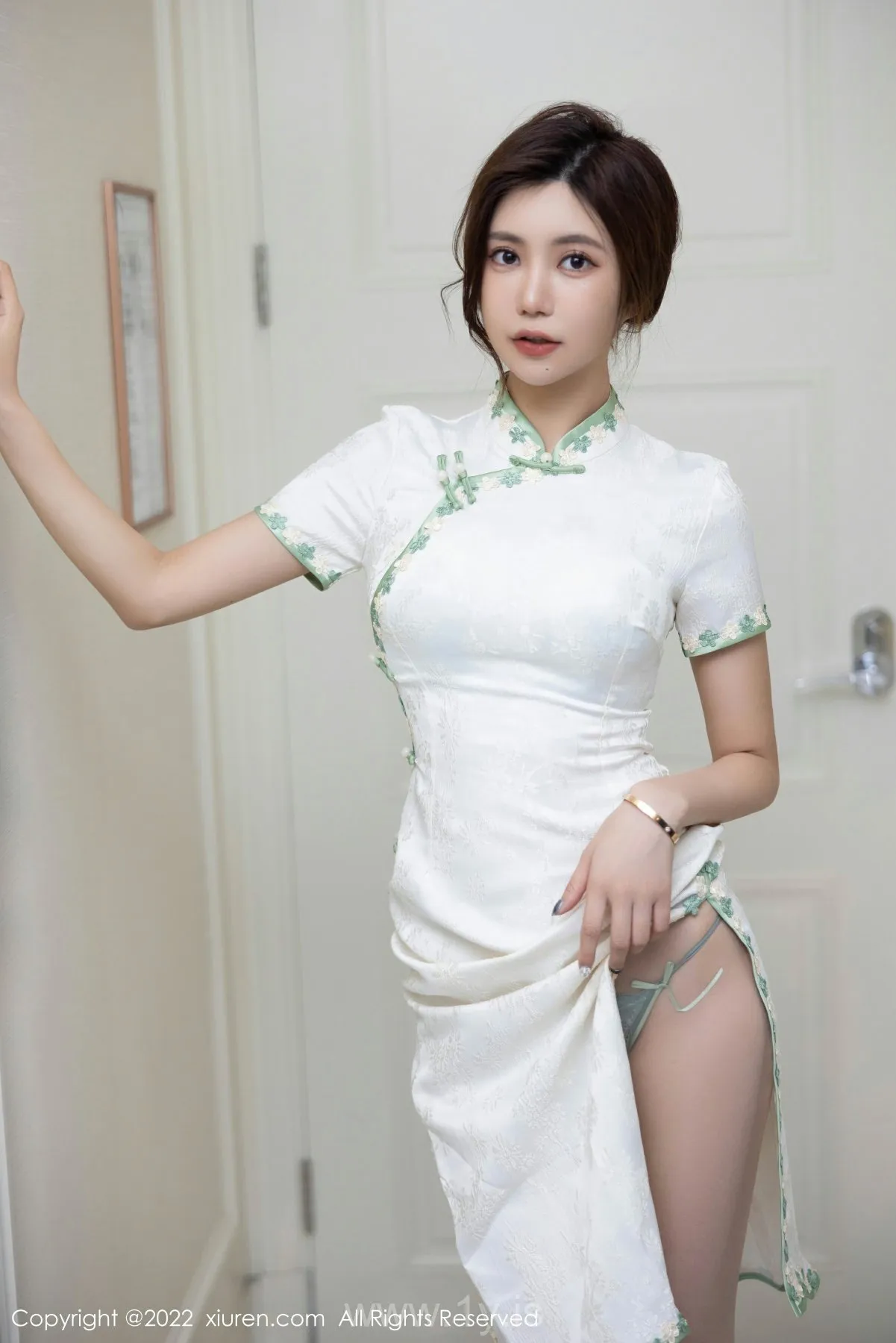 XIUREN(秀人网) No.5468 Appealing Chinese Homebody Girl 绮里嘉ula