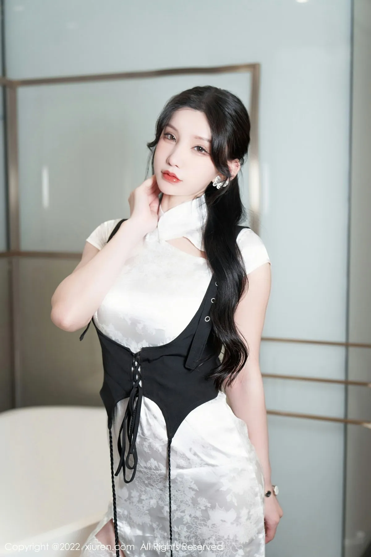 XIUREN(秀人网) No.5701 Attractive & Refined Chinese Homebody Girl 周于希Sally