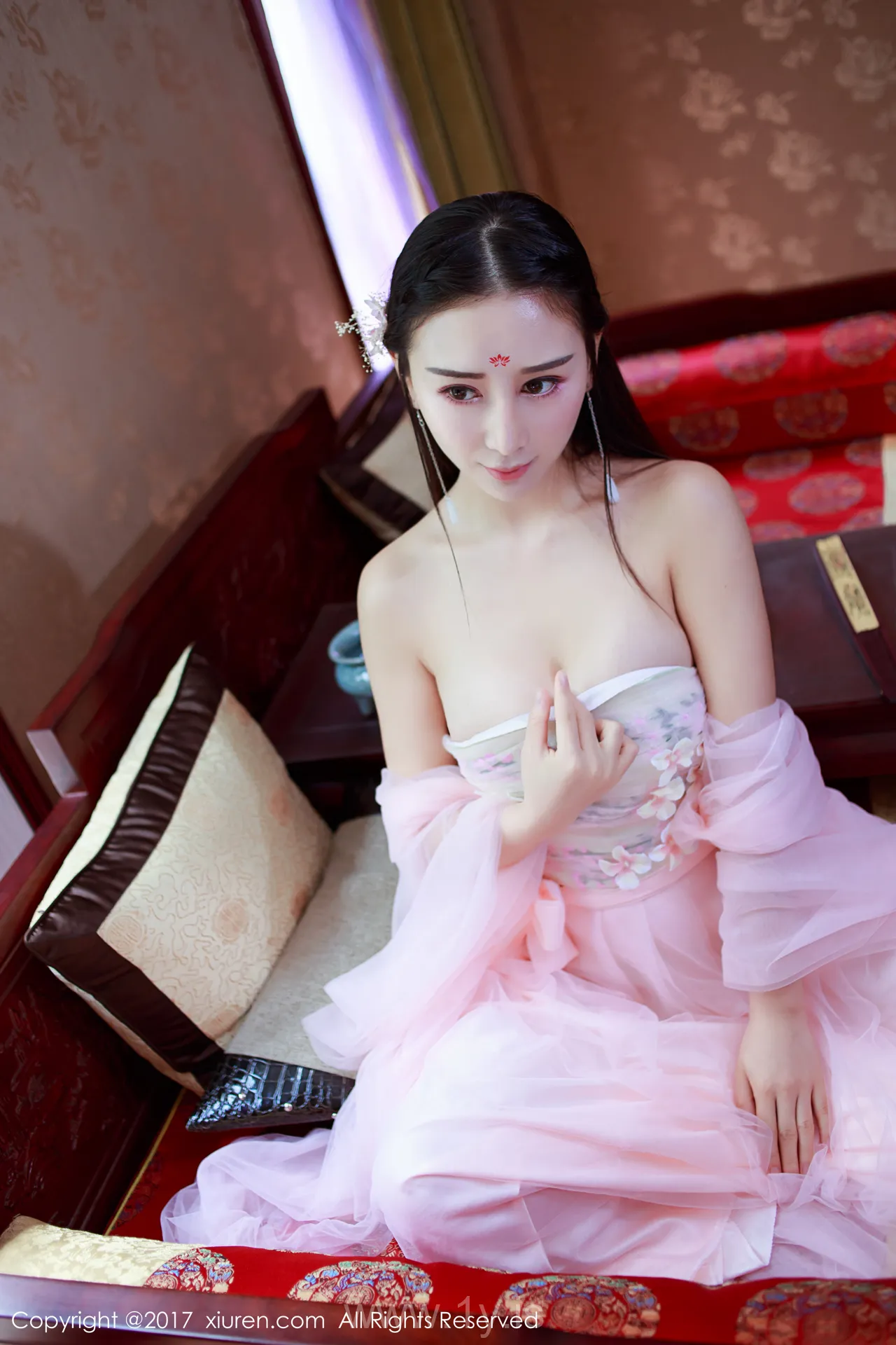 XIUREN(秀人网) NO.804 Good-looking & Exquisite Asian Belle 邹晶晶女王