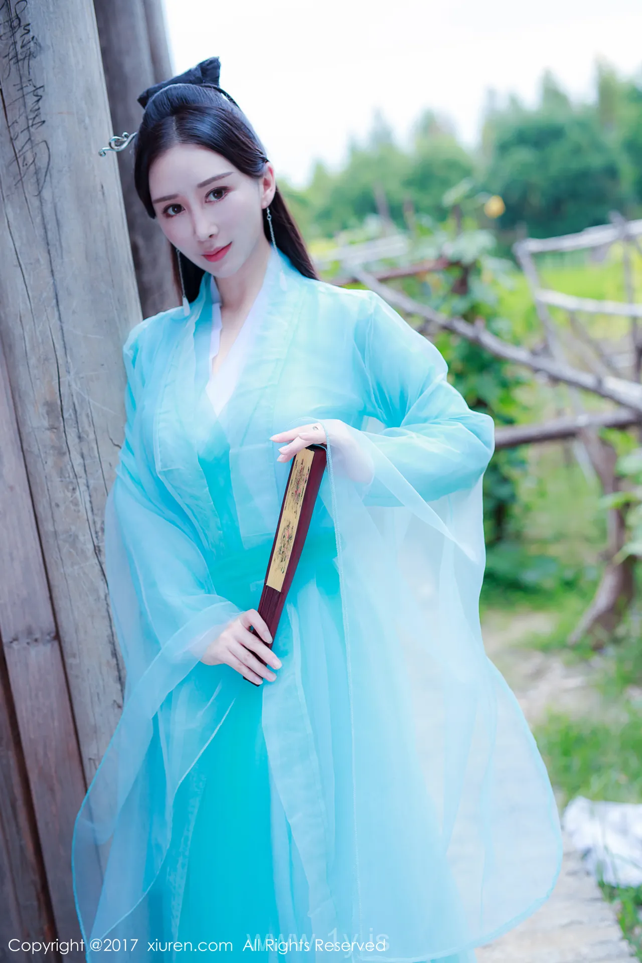 XIUREN(秀人网) NO.804 Good-looking & Exquisite Asian Belle 邹晶晶女王