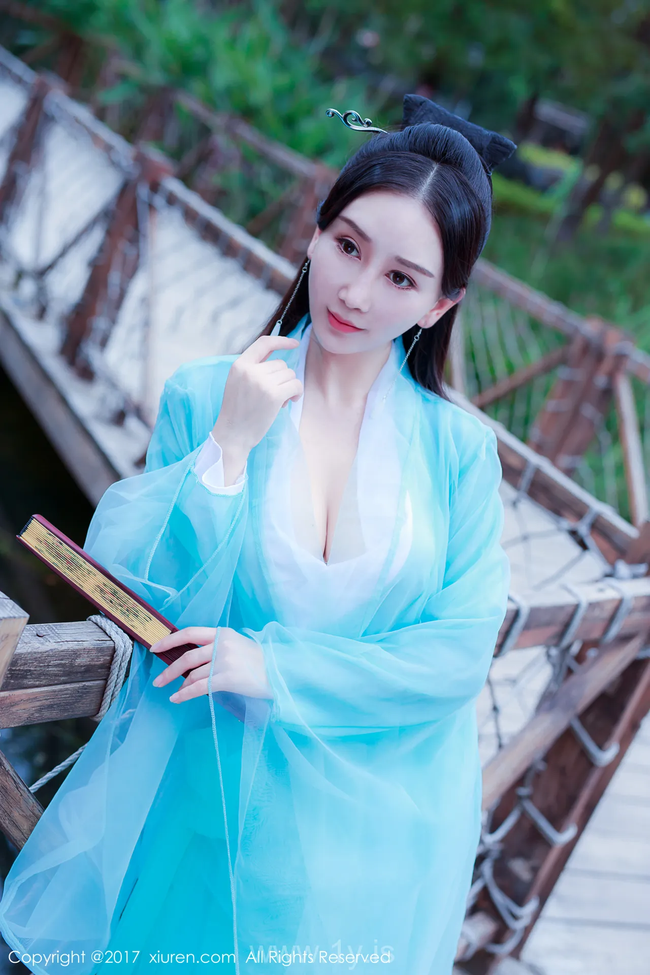 XIUREN(秀人网) NO.804 Good-looking & Exquisite Asian Belle 邹晶晶女王