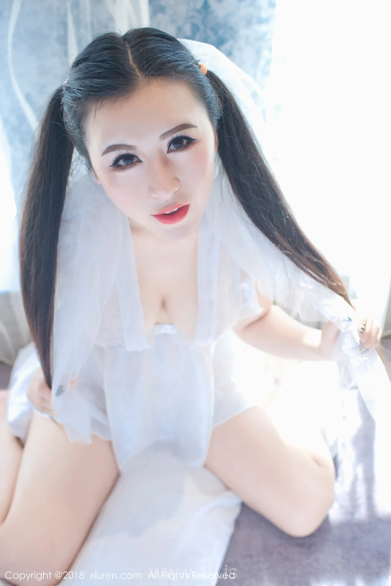 XIUREN(秀人网) NO.1034 Good-looking & Charming Chinese Chick MODEL伊若