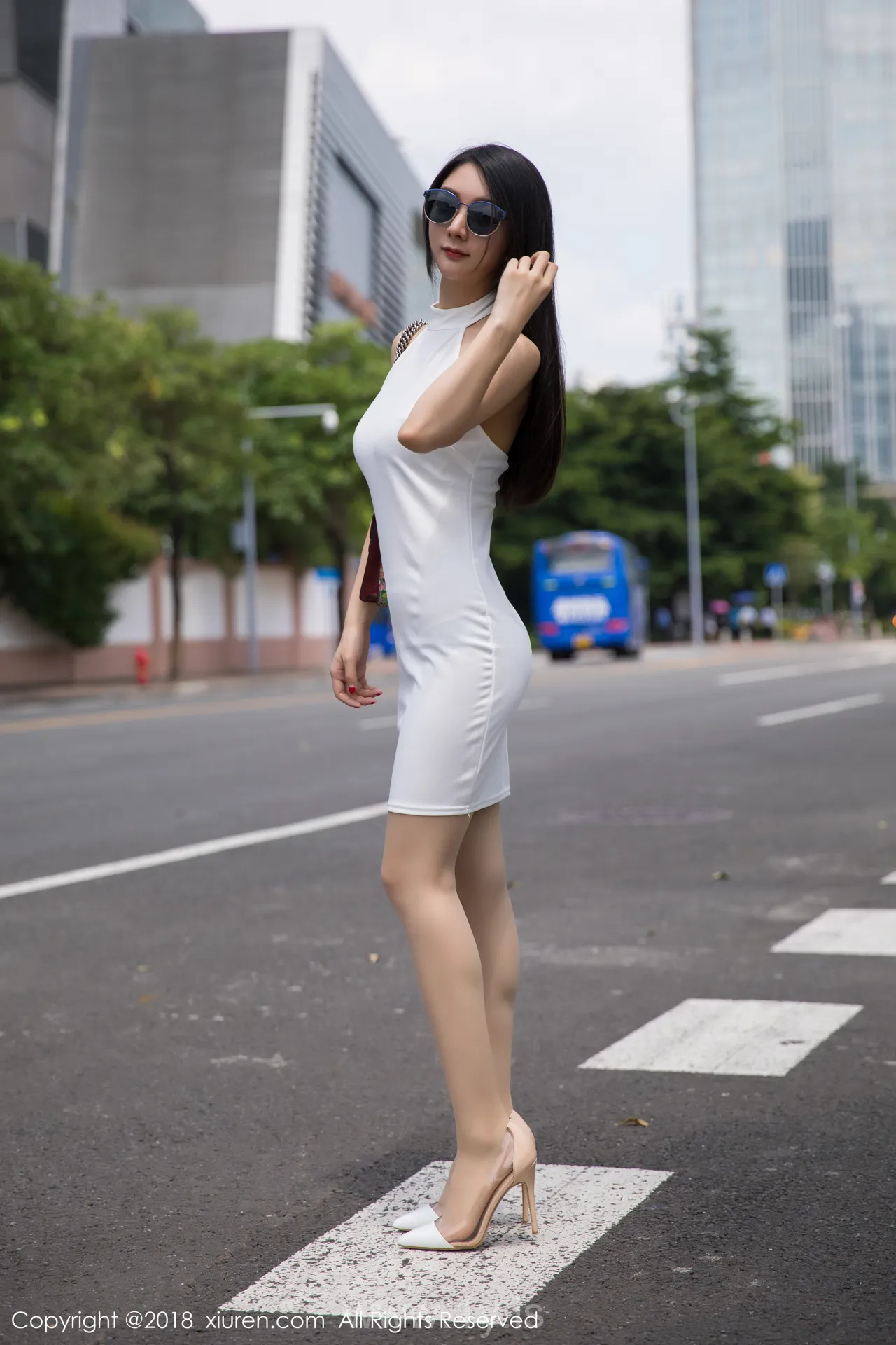 XIUREN(秀人网) NO.1149 Lovely & Good-looking Asian Homebody Girl Angela小热巴