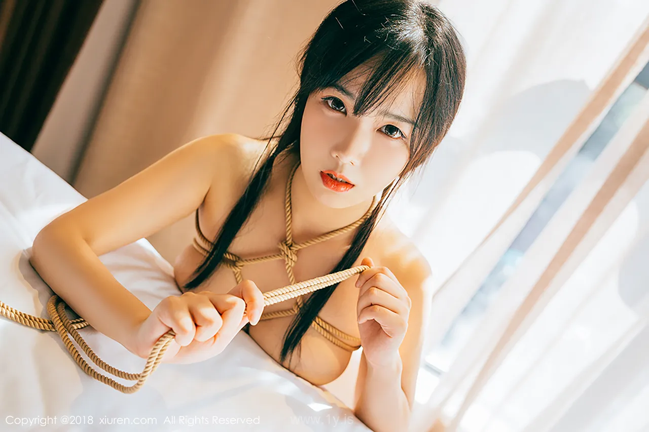 XIUREN(秀人网) NO.1199 Breathtaking & Gorgeous Chinese Cutie 徐微微mia